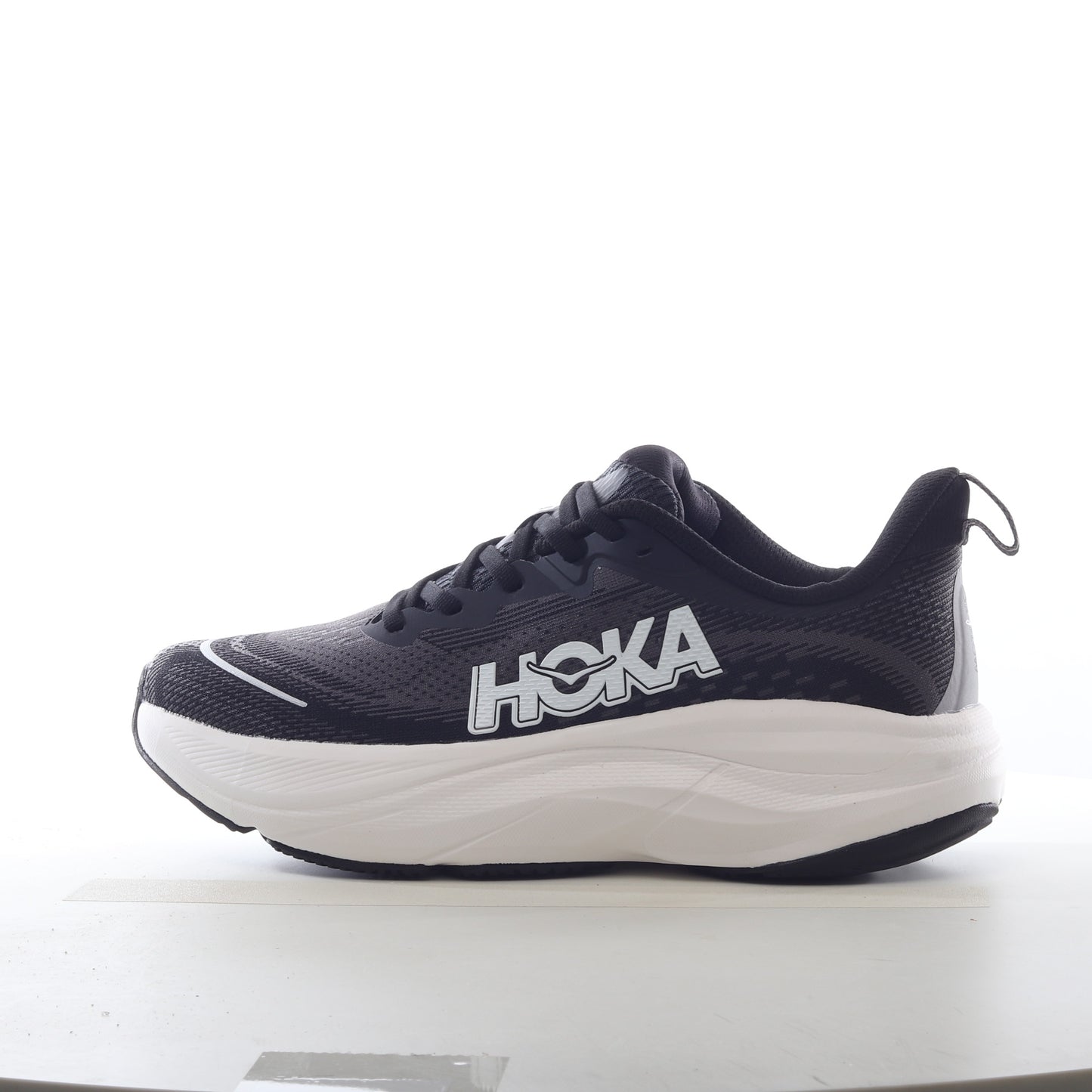 Hoka One One Skyflow M Low