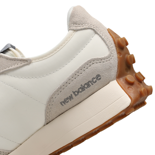 New Balance 327