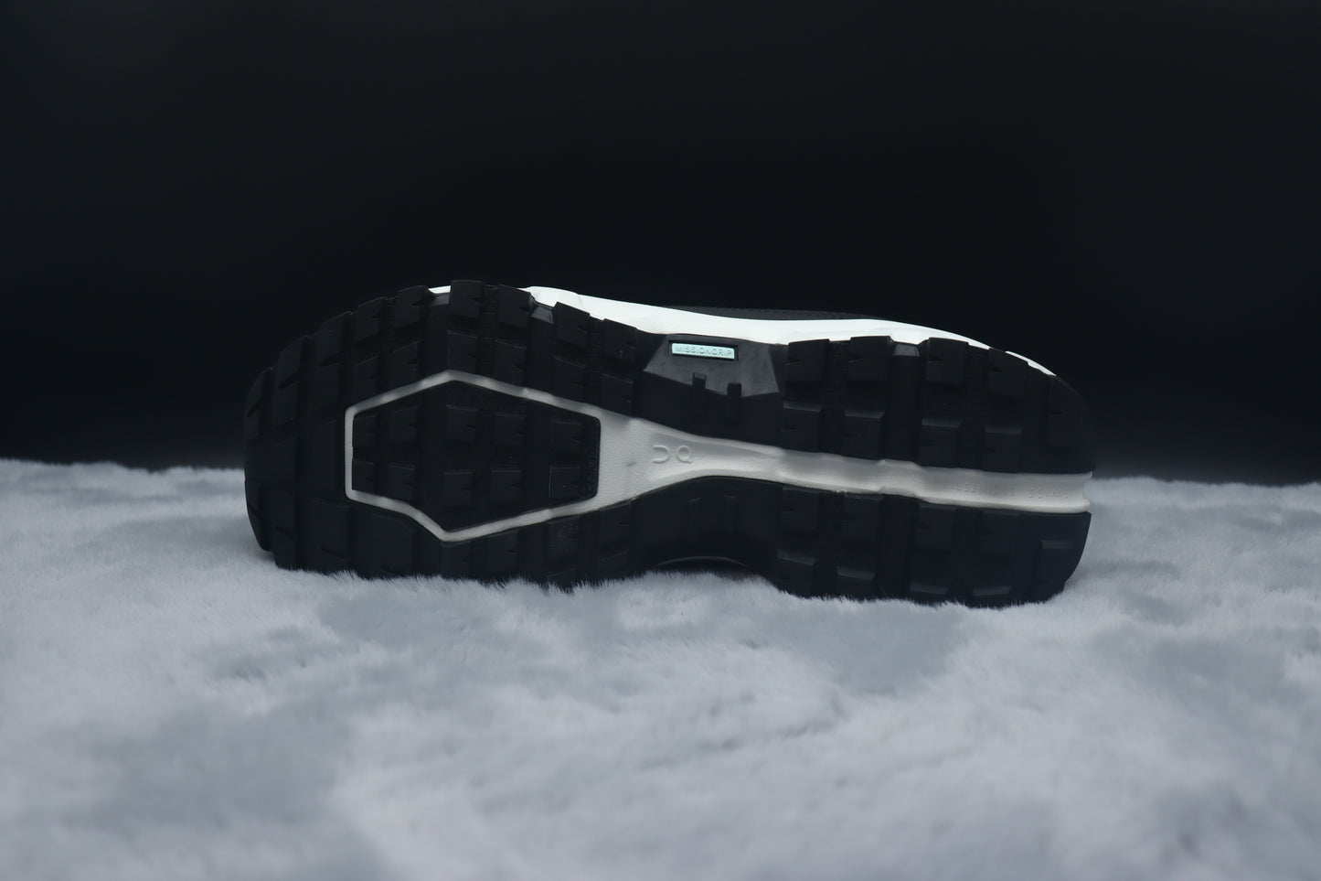 ONCLOUD ROCK LOW WATER PROOF