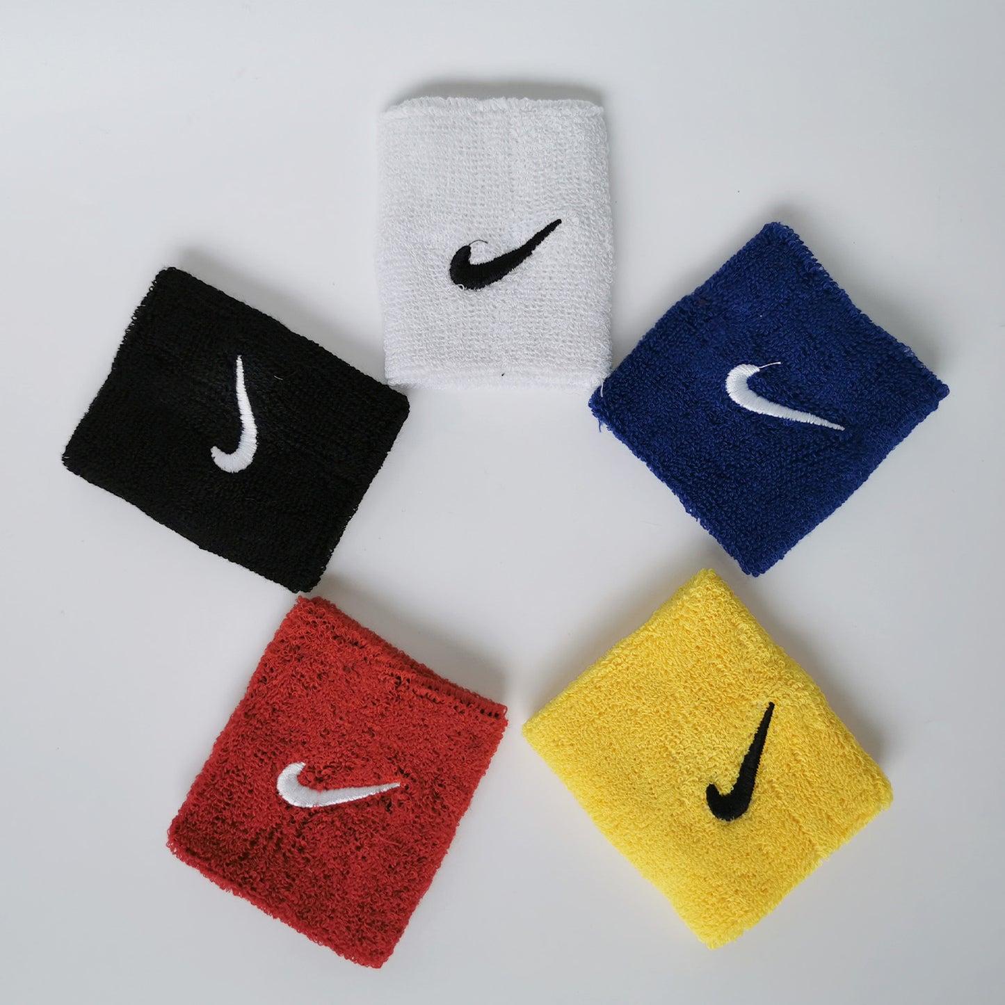 NIKE PLAYER HAND BAND