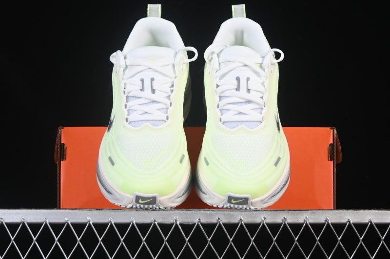 NIKE VOMERO PLUS ZOOM X