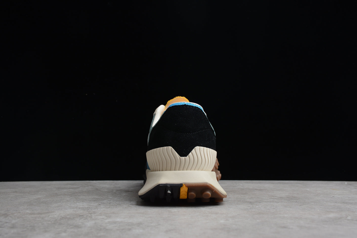 New Balance NB New Balance XC72 series retro pioneer sports and leisure jogging shoes multi-color stitching blue, yellow, white and black