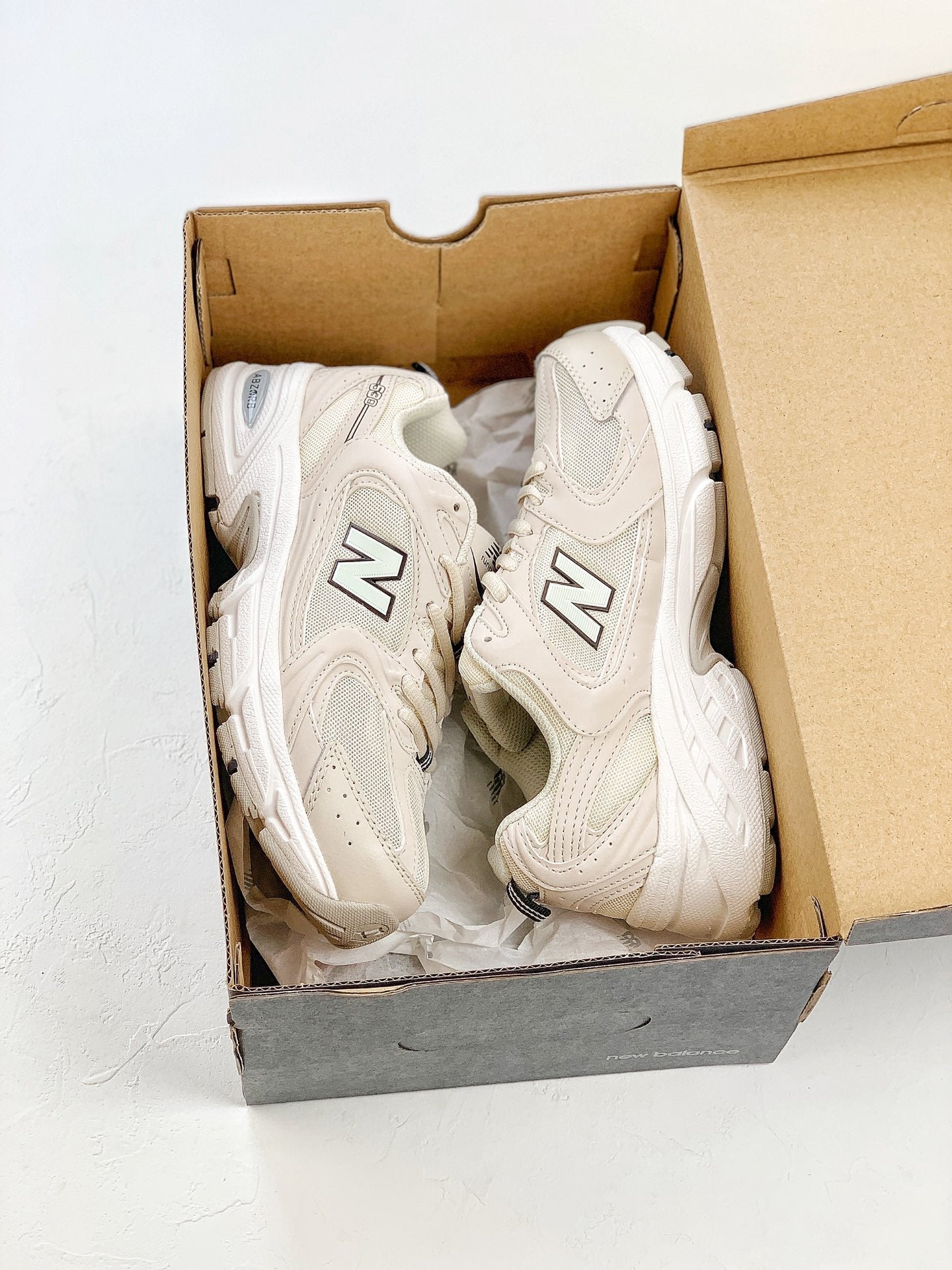 New Balance 530 Vory