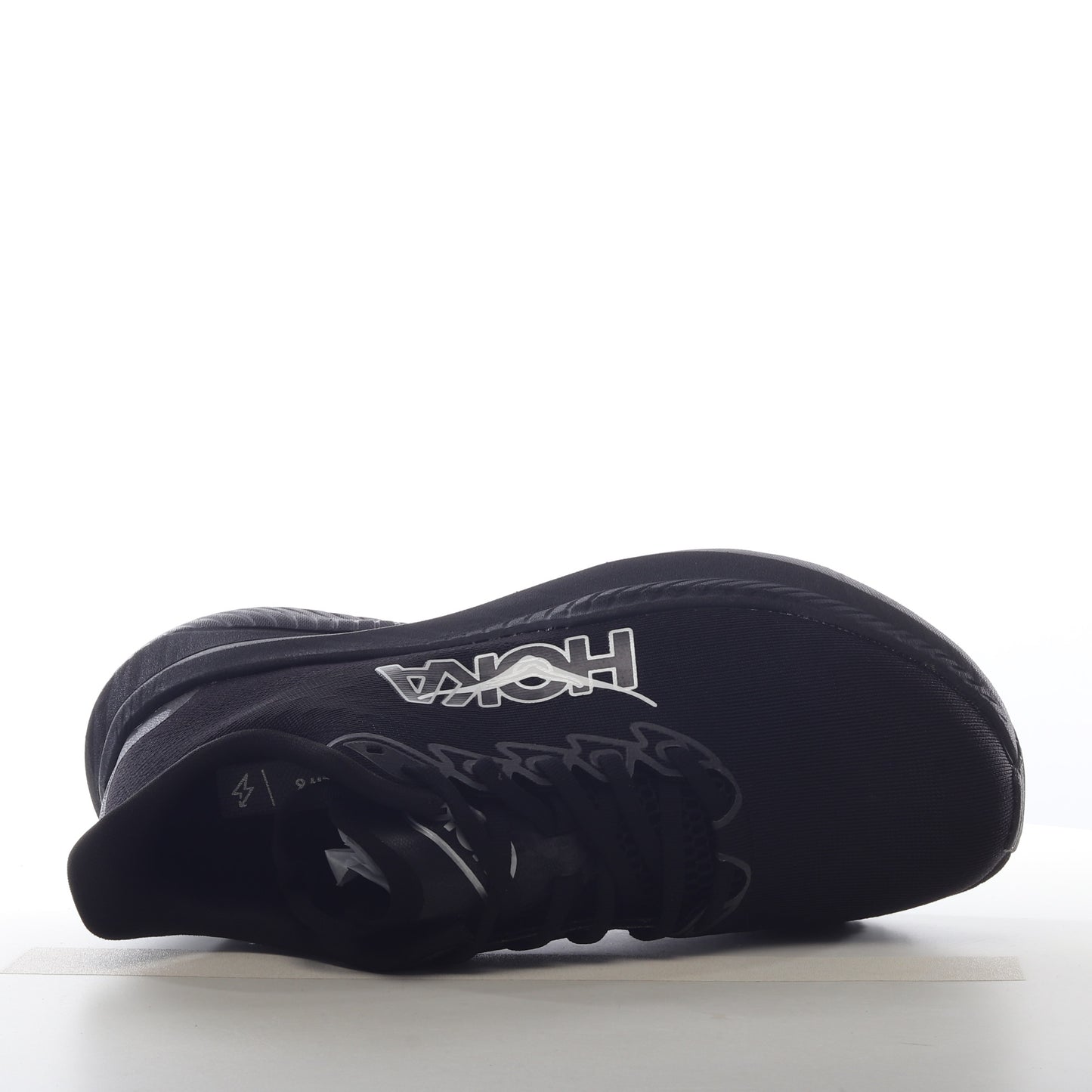 M HOKA M MACH 6