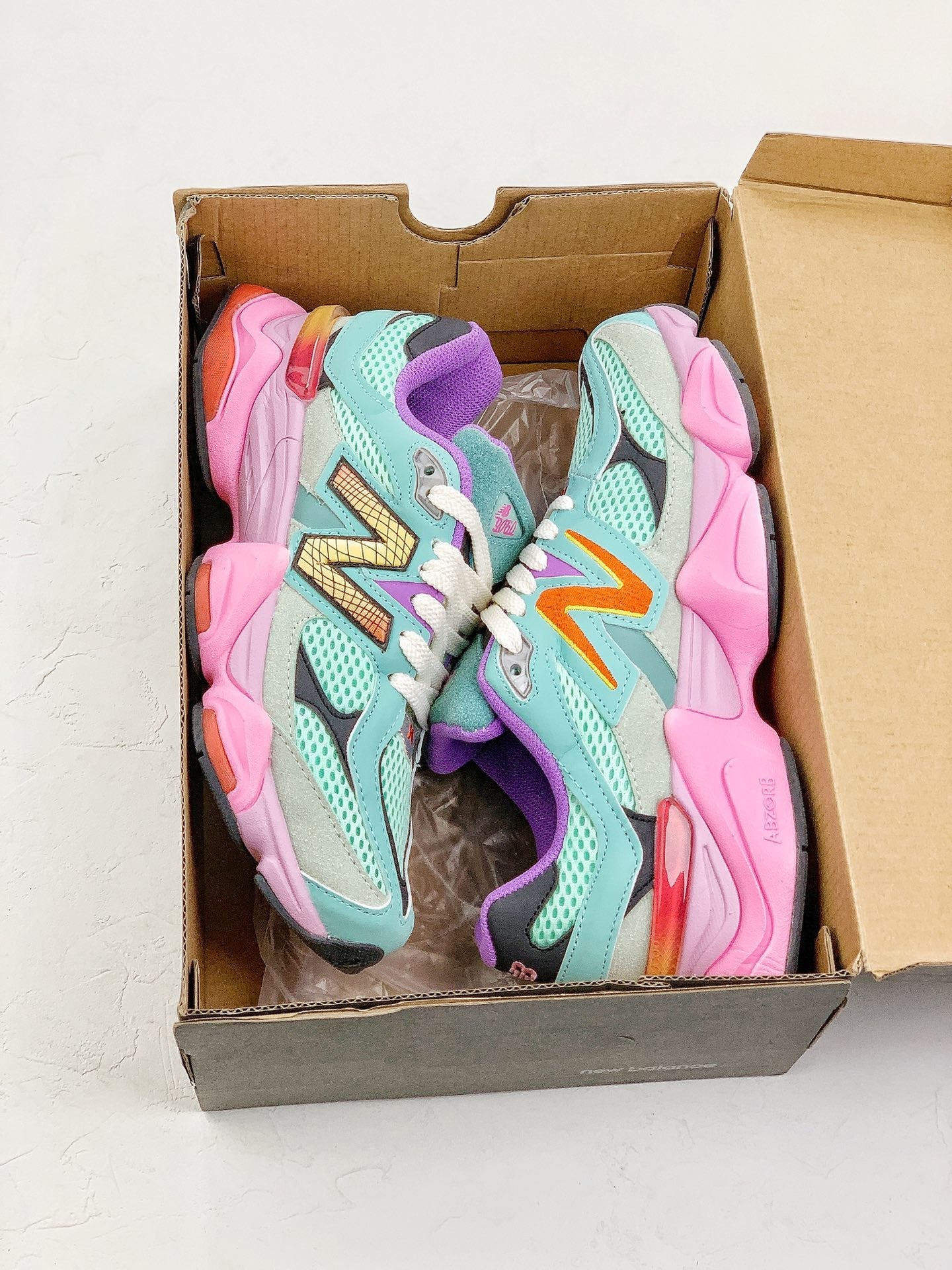 New Balance NB 9060 Lighr Green&Pink