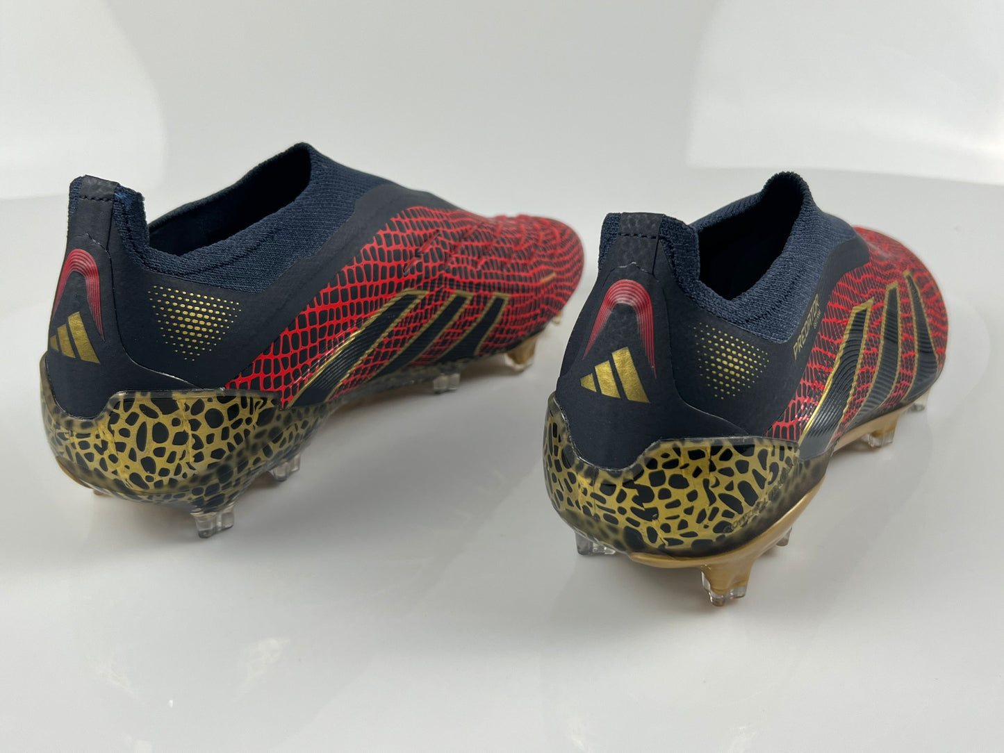 PREDATOR ACCURACY+ FG BOOTS 36-45