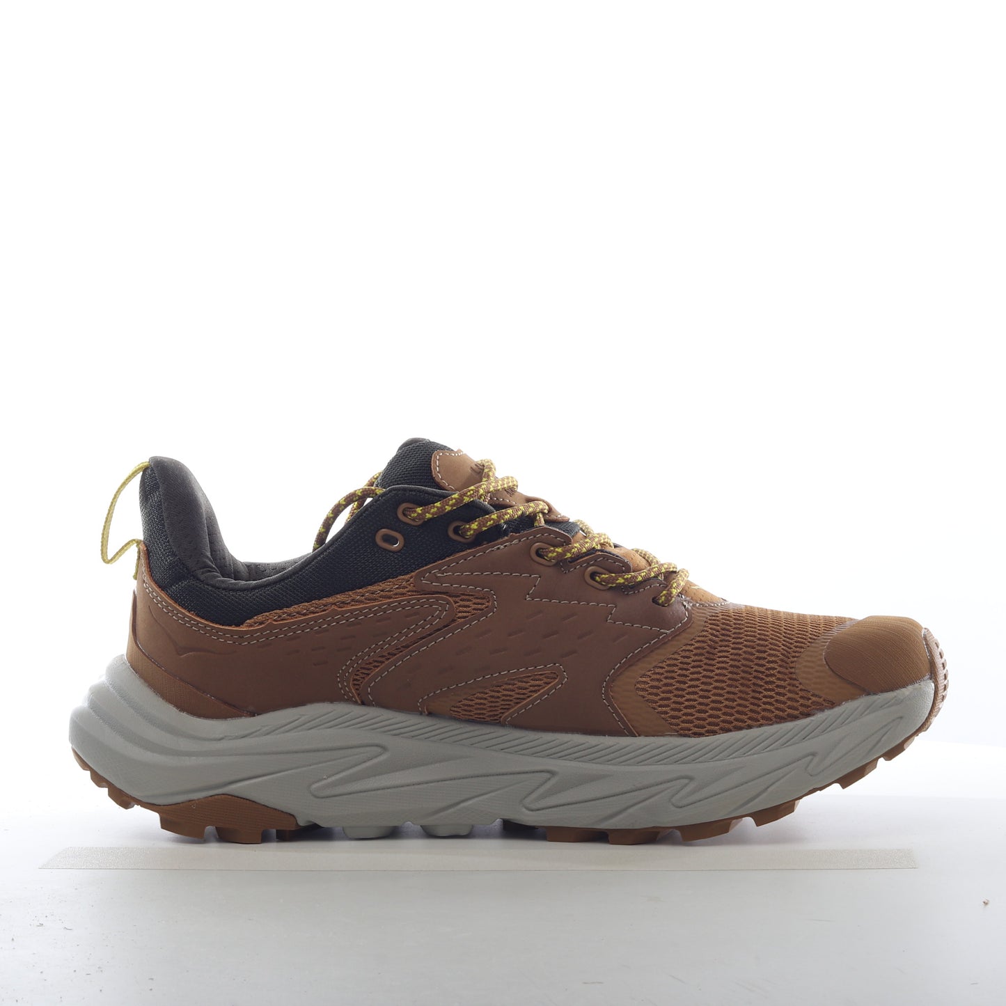 M HOKA M MACH 6
