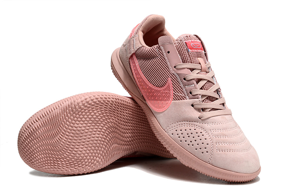 New Nike Streetgato small field football 39-45