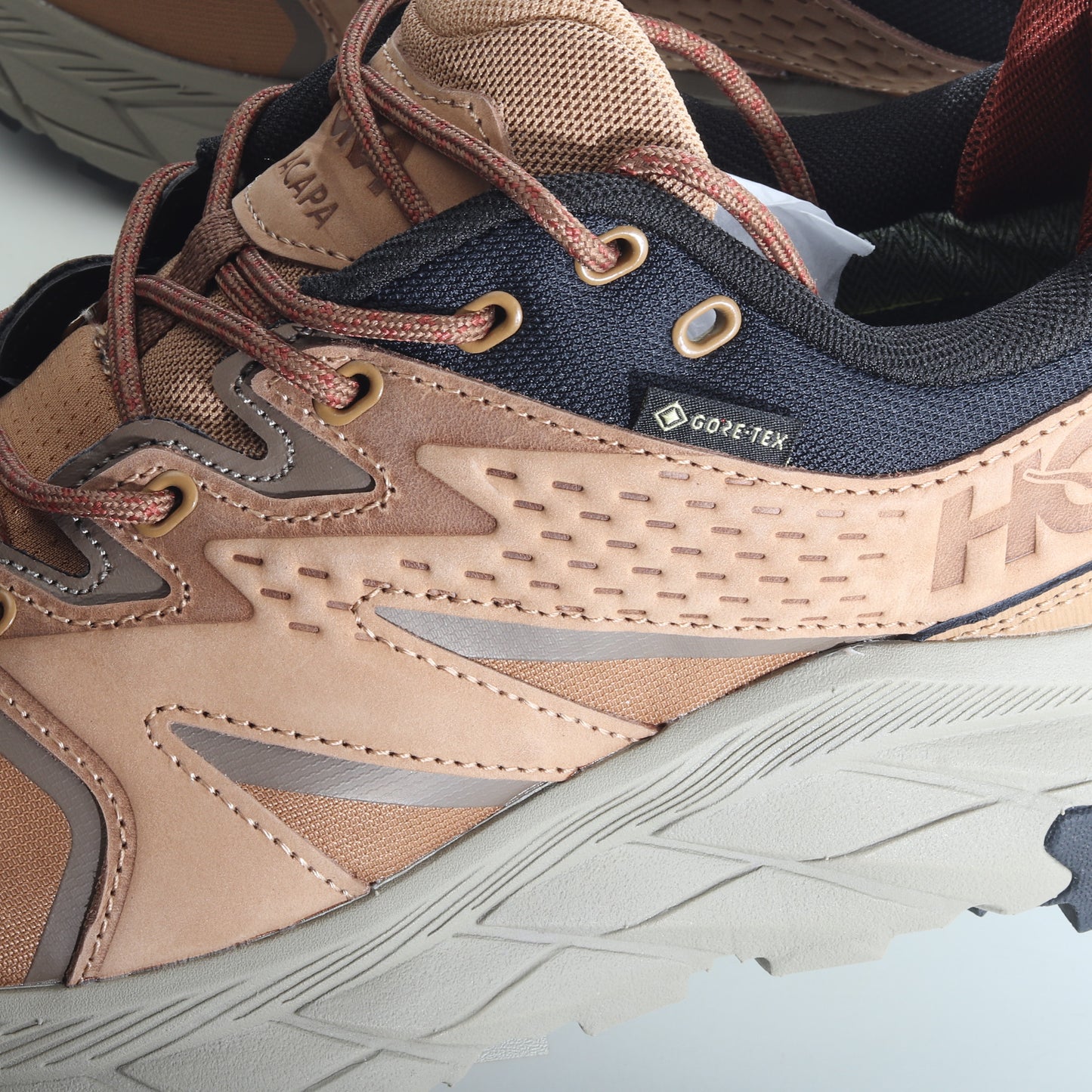 Hoka One One Anacapa Low GT