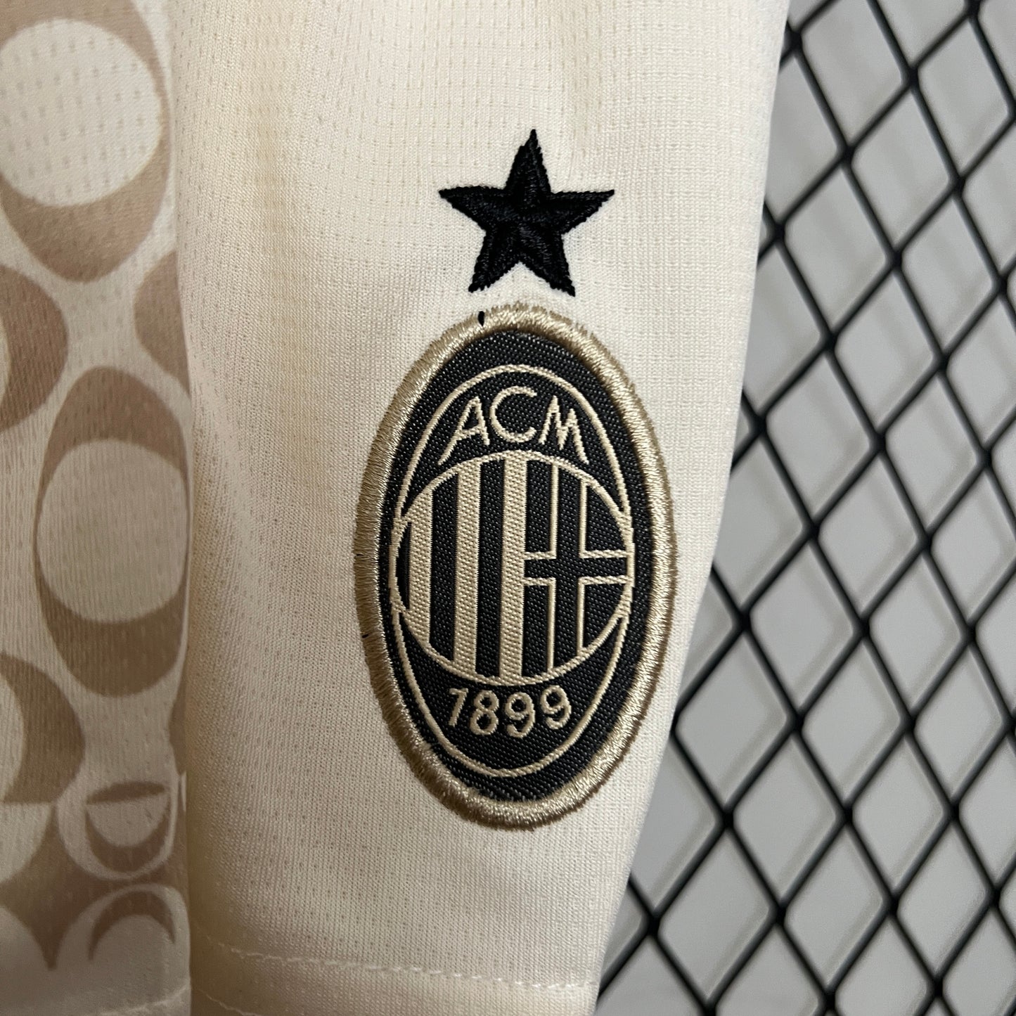 24/25 kids AC Milan special edition size: 16-28