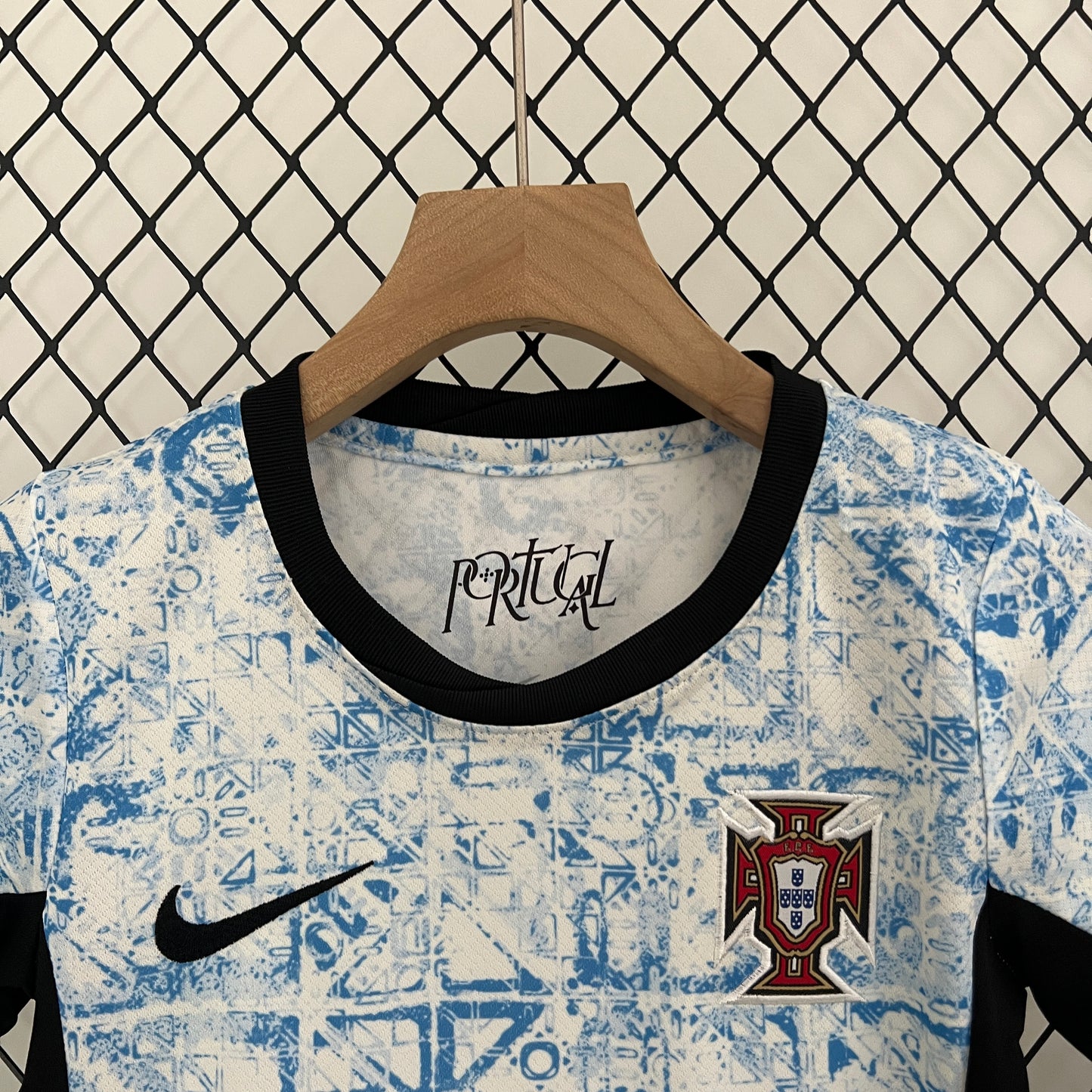 2024 kids Portugal 2024 away size: 16-28