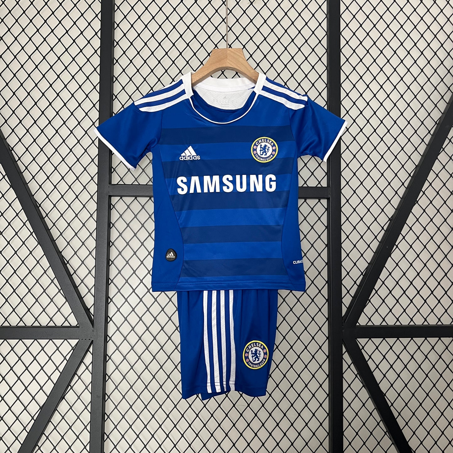 kids Chelsea 2012 Champions League home game size: 16-28