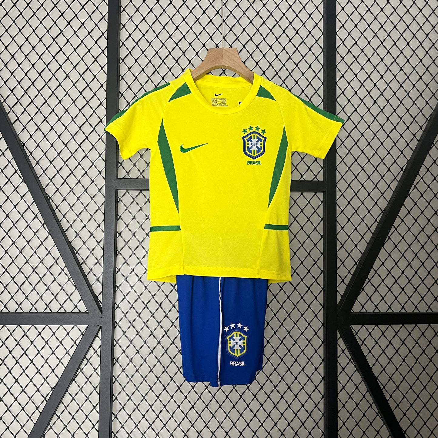 kids Brazil2002 home size: 16-28