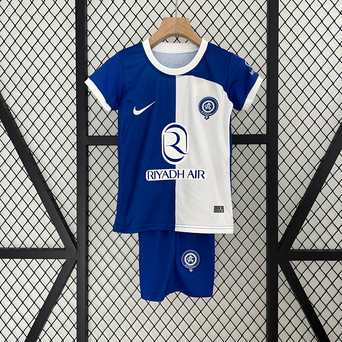 23/24 Kids Atletico Madrid 120th Anniversary Away size: 16-28