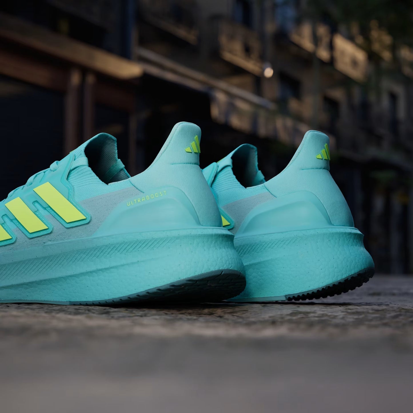 Adidas Ultraboost 5