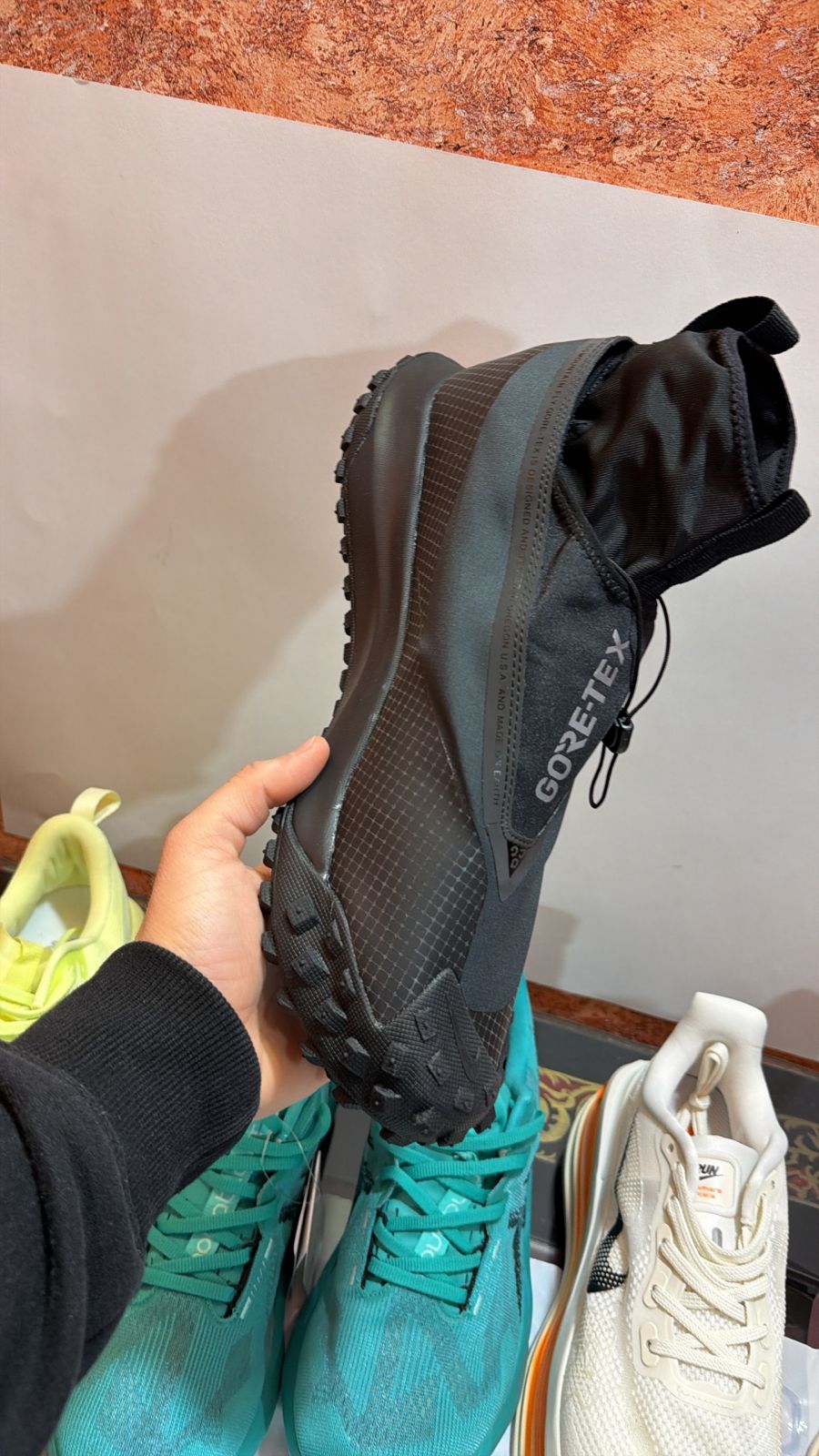 NIKE ACG GORTEX WATER PROOF