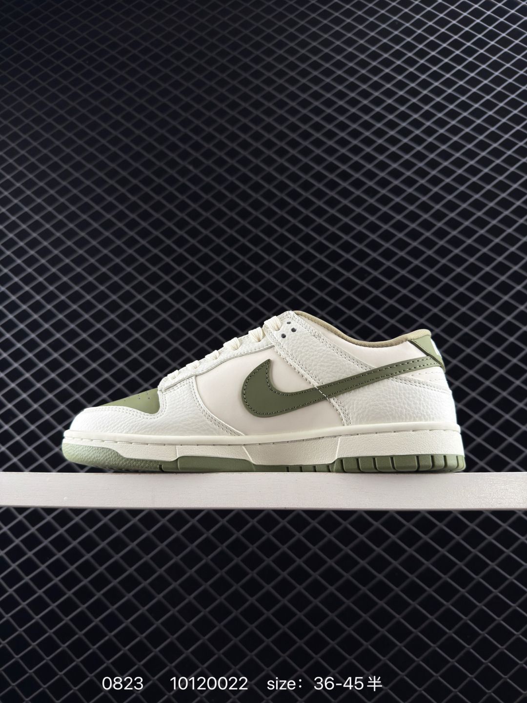 Nike Dunk Low Retro ‘DIY high-end customization’ Nike low-top casual sports shoes Original head layer material The materials are absolutely unambiguous. Exclusive version steaming processing brings a better visual and foot experience Cleanliness Electric embroidery craftsmanship The leather is clean and cut without any