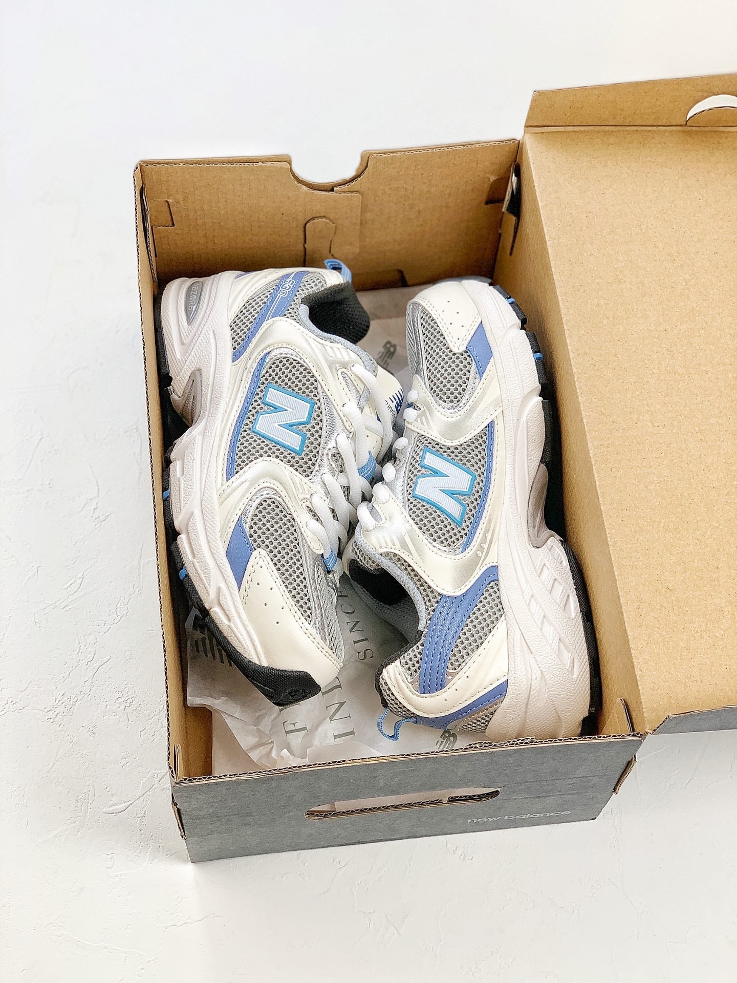 New Balance 530 White Blue