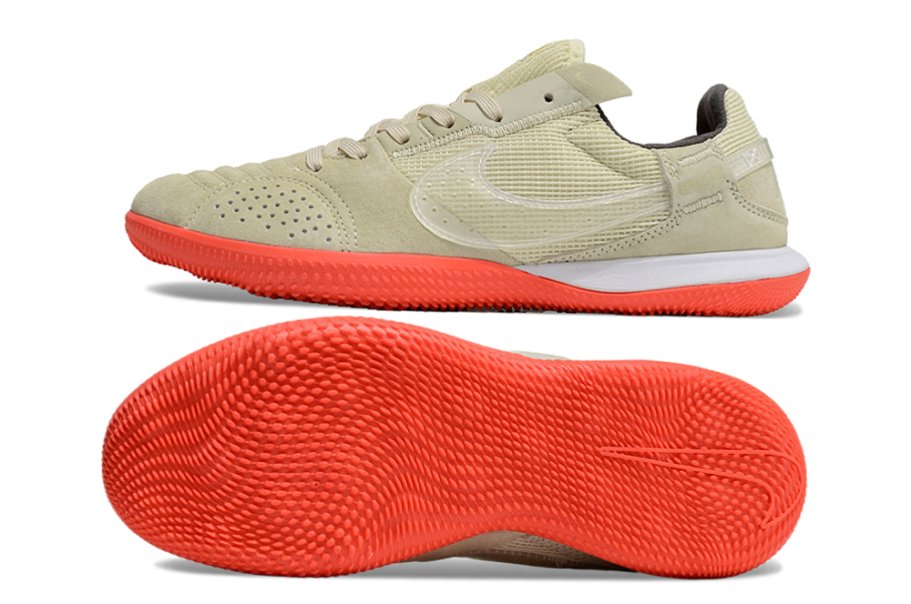 New Nike Streetgato small field football 39-45