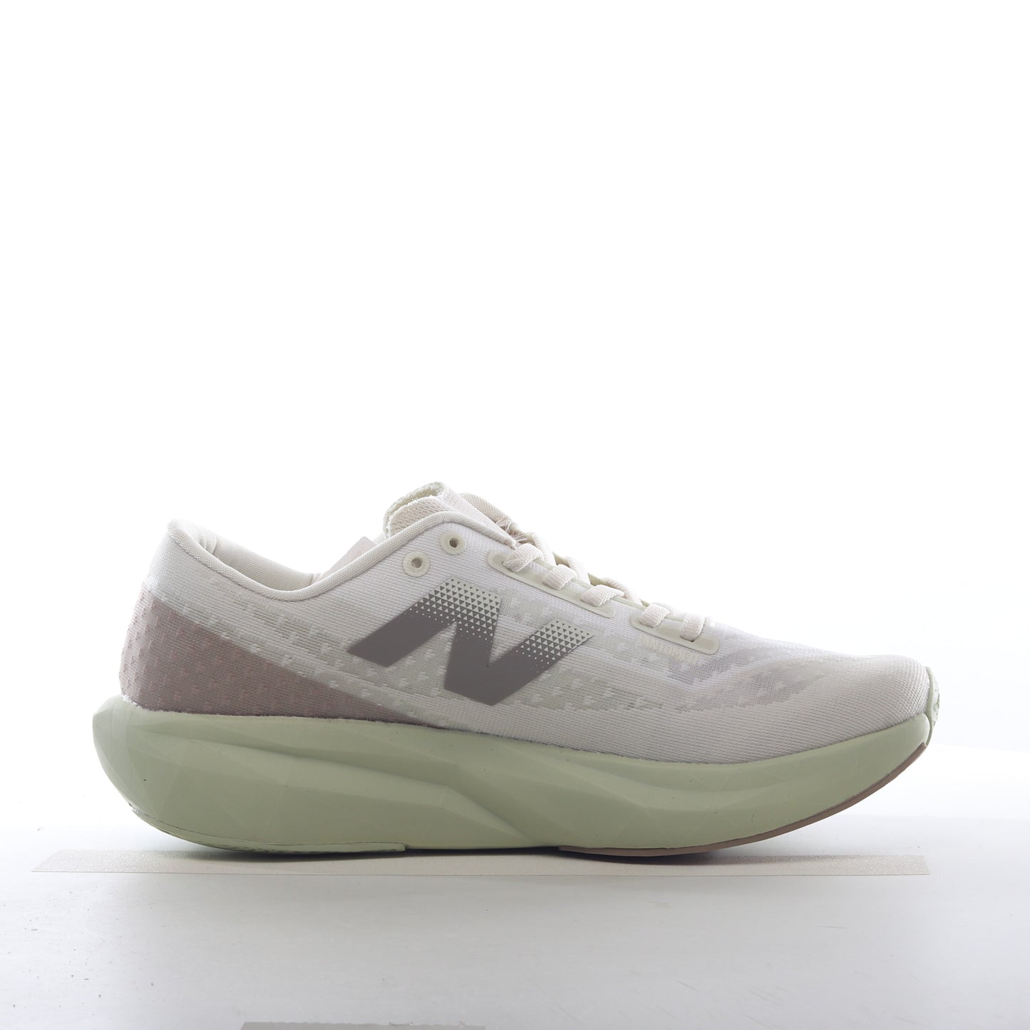 New Balance FuelCell Rebel V4