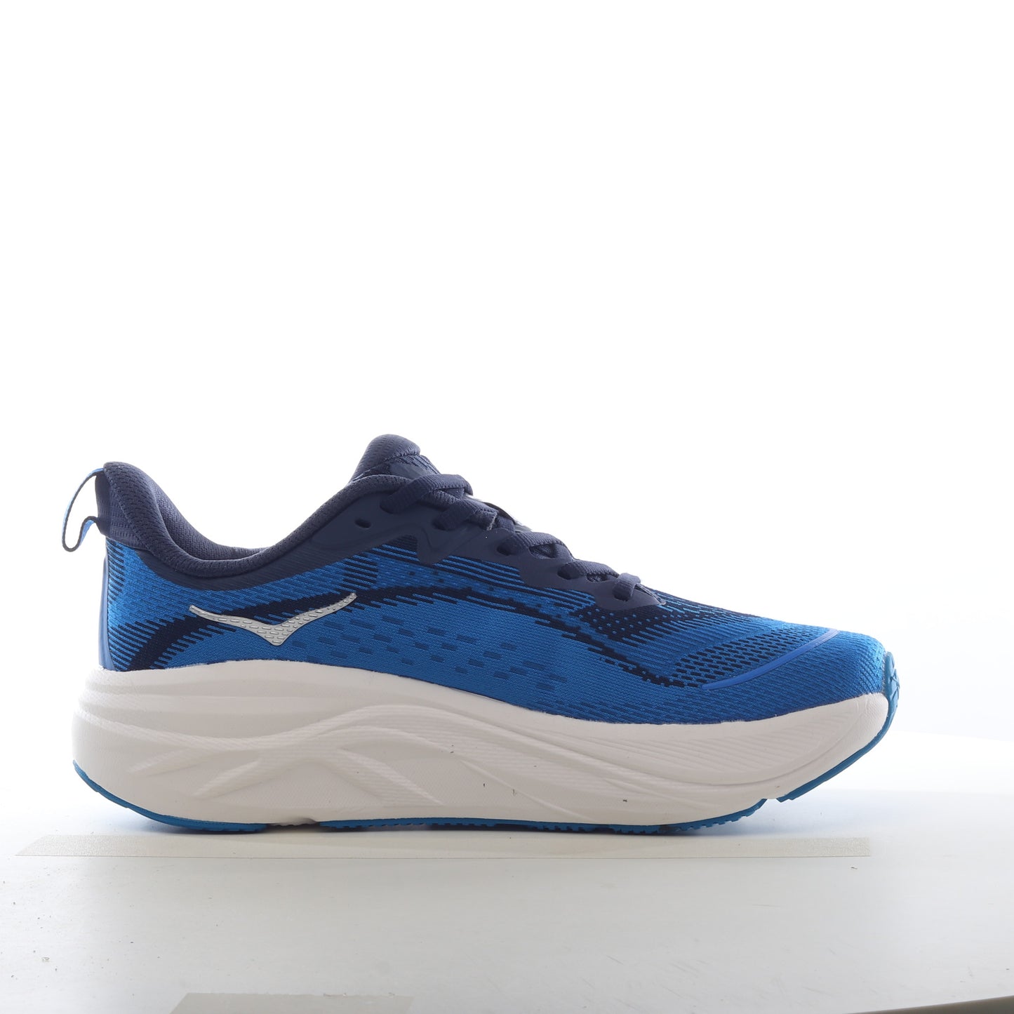 Hoka One One Skyflow M Low