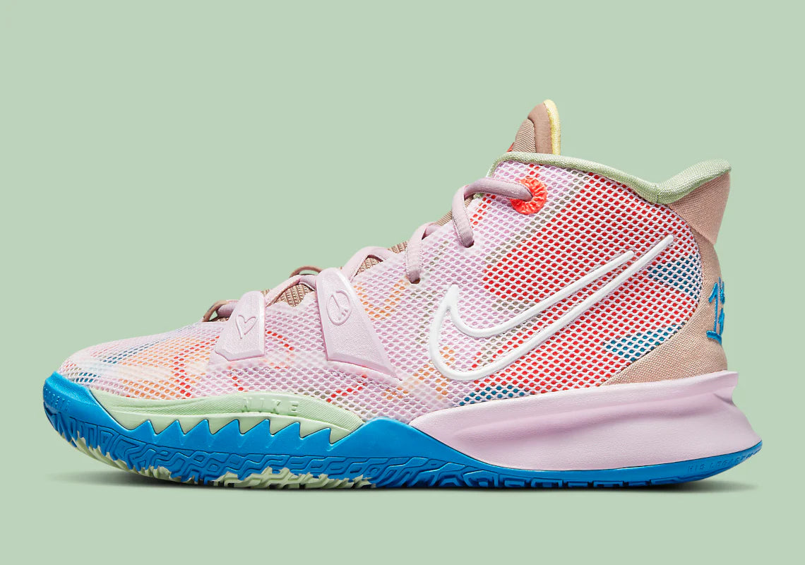 Nike Kyrie 7 pink