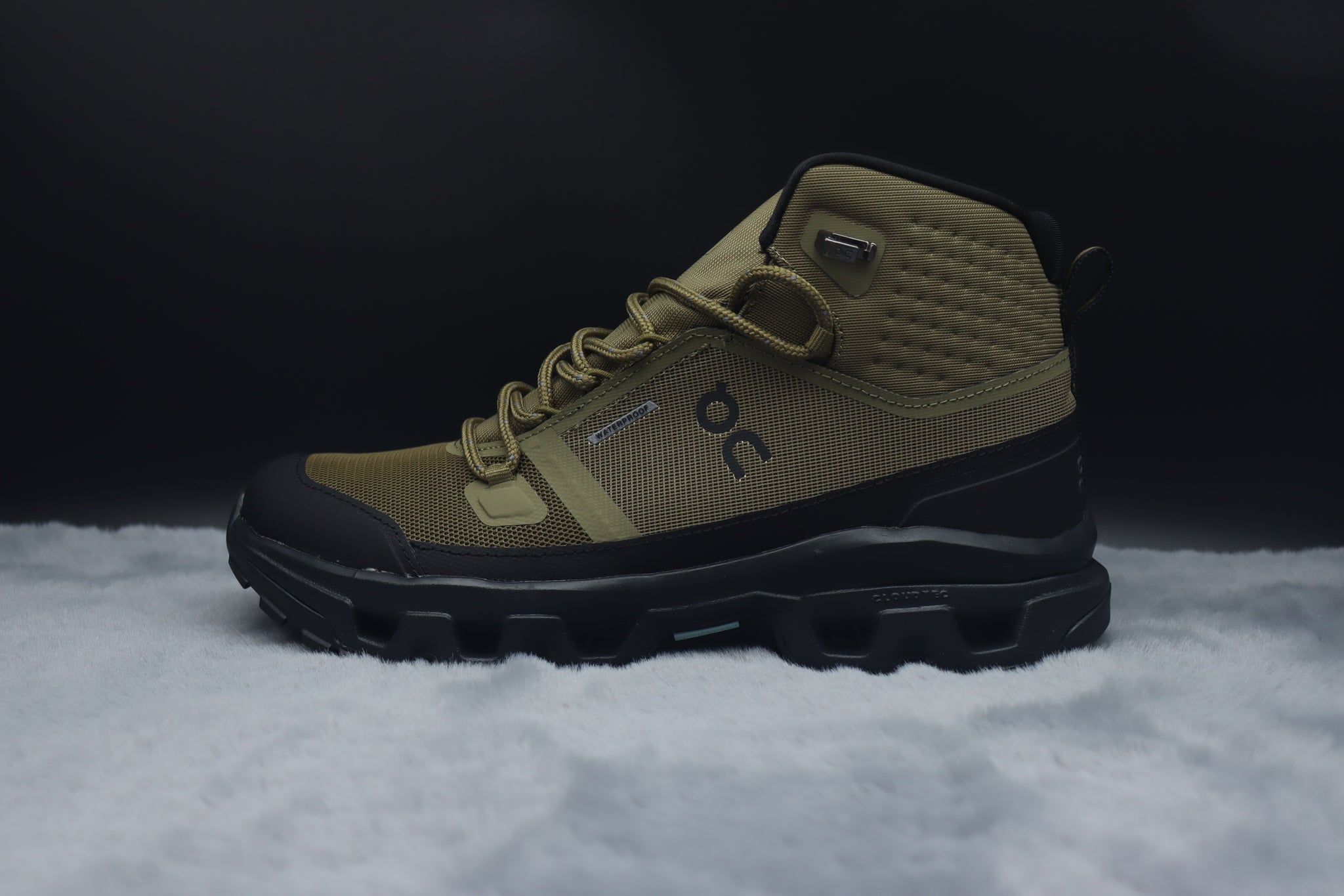 ONCLOUD ROCK LOW WATER PROOF