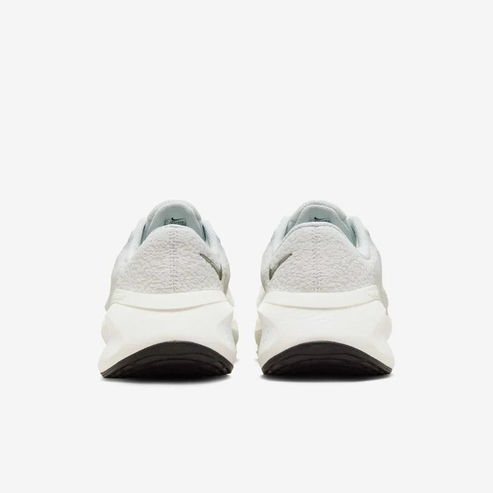 Nike Versair Premium