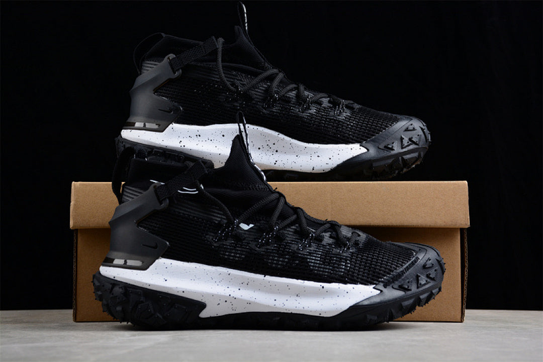ACG MOUNTALN FLY LOW GTX SE BLACK/BLACK/WHITE
