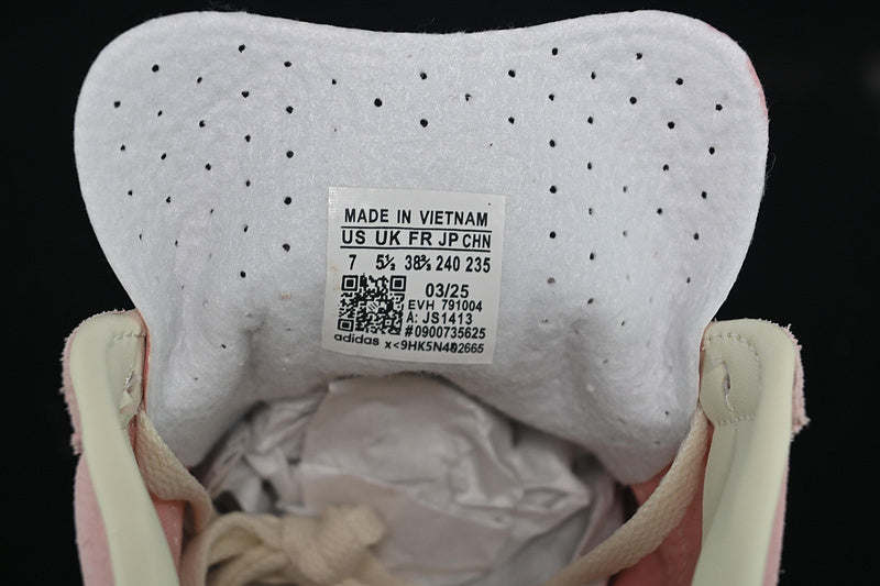 【230】[JS1413]-[GAZELLE INDOOR WONDER MAUVE/CREW WHITE/GUM 3]-[WOMAN:35-39]-[MAN:40-45]