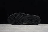 Air jordan mid black