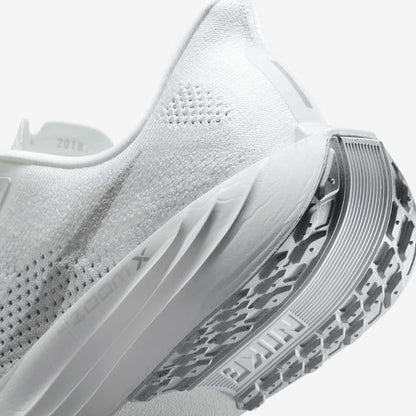 Nike Pegasus Plus