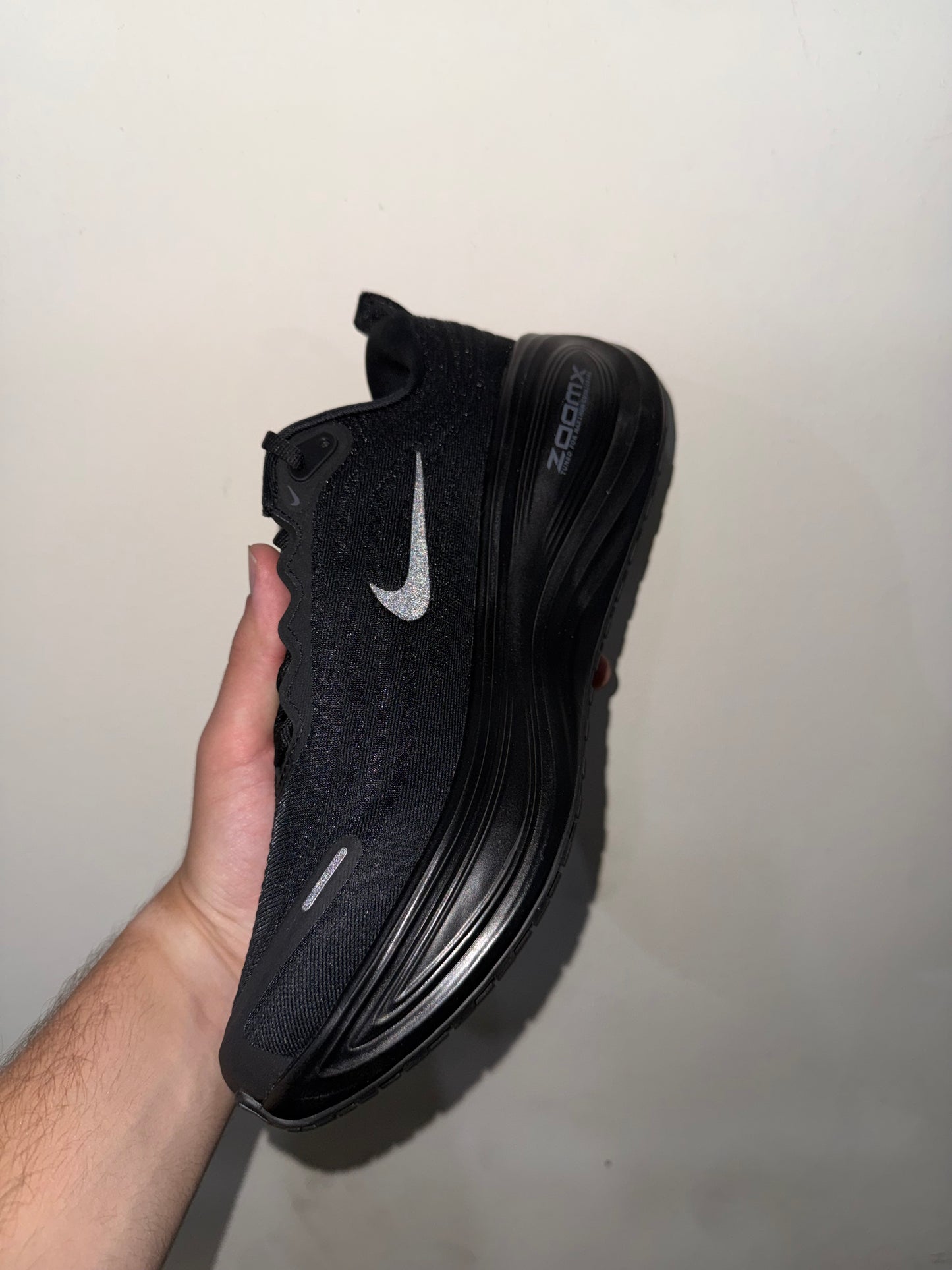 Nike vomero plus full black