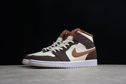 Air jordan mid teddy brown
