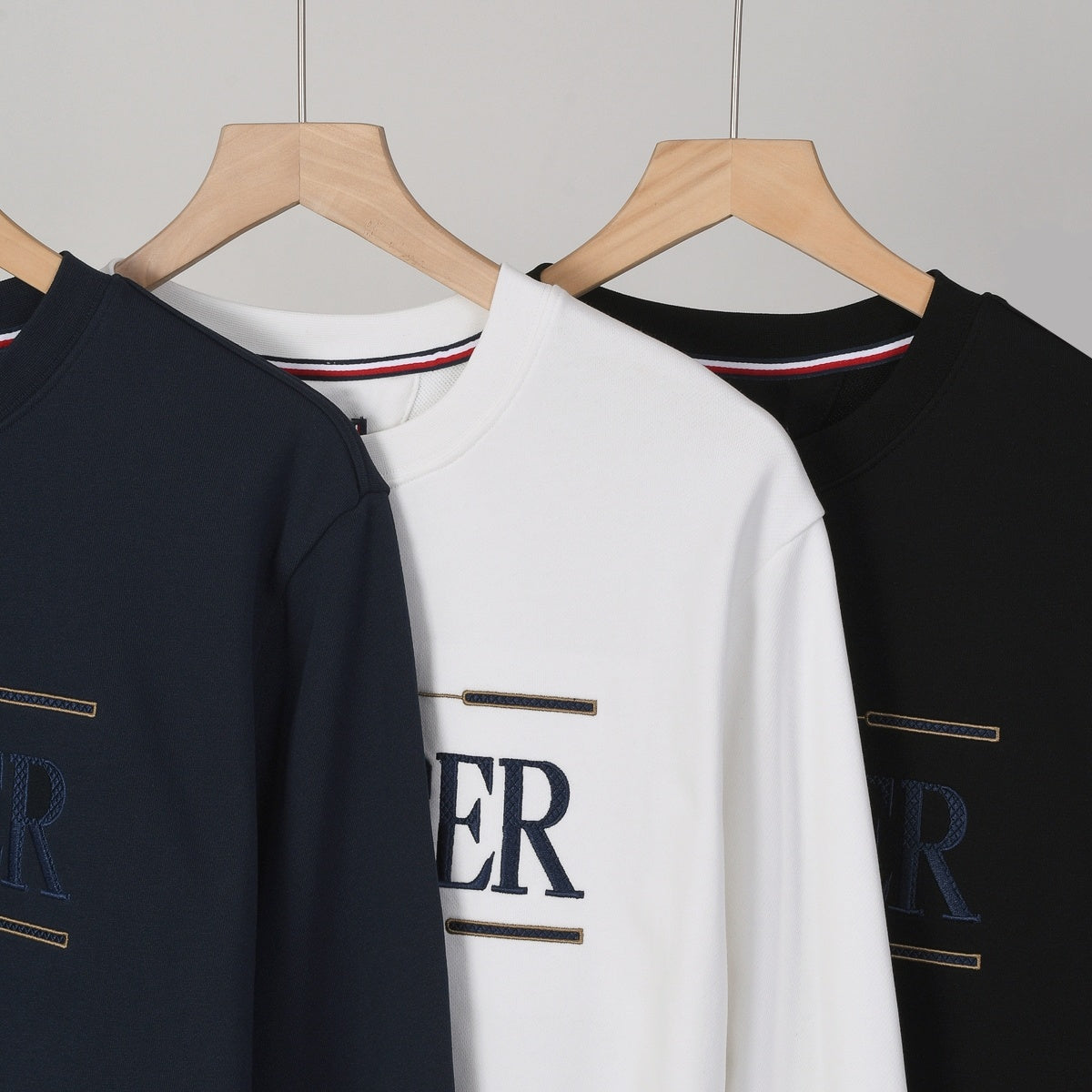 TommyCrew Neck Sweatshirt