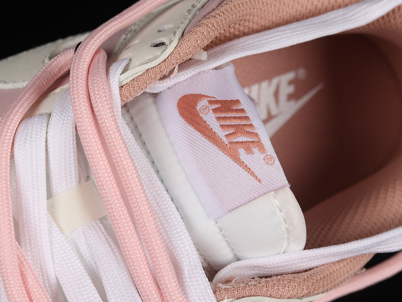 【300】[DD1503-118]-[DUNK LOW WHITE/PINK]-[WOMAN:36-41]