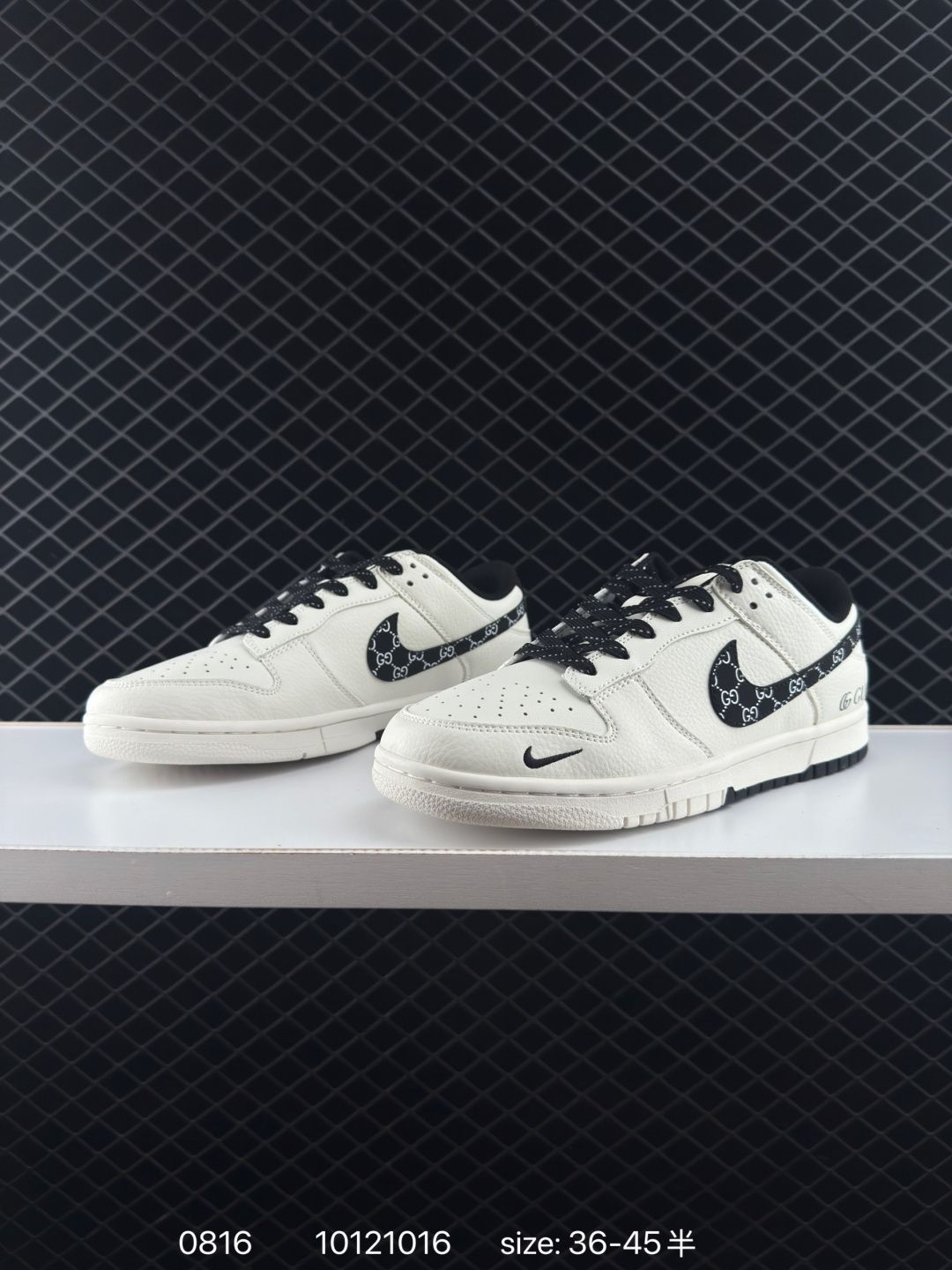 Nike NK Dunk Low Retro "DIY strap high-end customization" low-top casual sports shoes Original head layer material The materials are absolutely unambiguous. Exclusive version steaming processing brings a better visual and foot experience. Cleanliness Electric embroidery process The leather is clean and cut without any hair