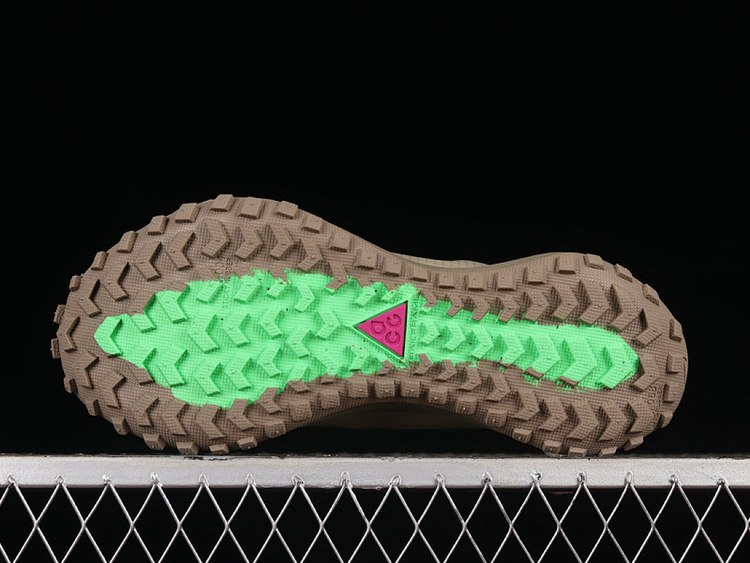 ACG MOUNTAIN FLY GORE TEX KHAKI/METALLIC SILVER