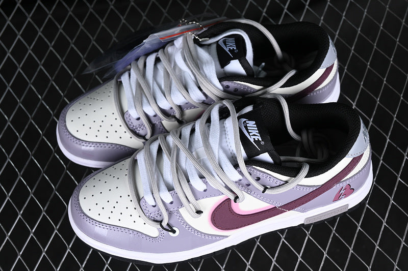 【330】[DH9765-002]-[SB DUNK LOW WHITE/PURPLE]-[WOMAN:35.5-40]