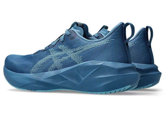 ASICS NOVABLAST 5