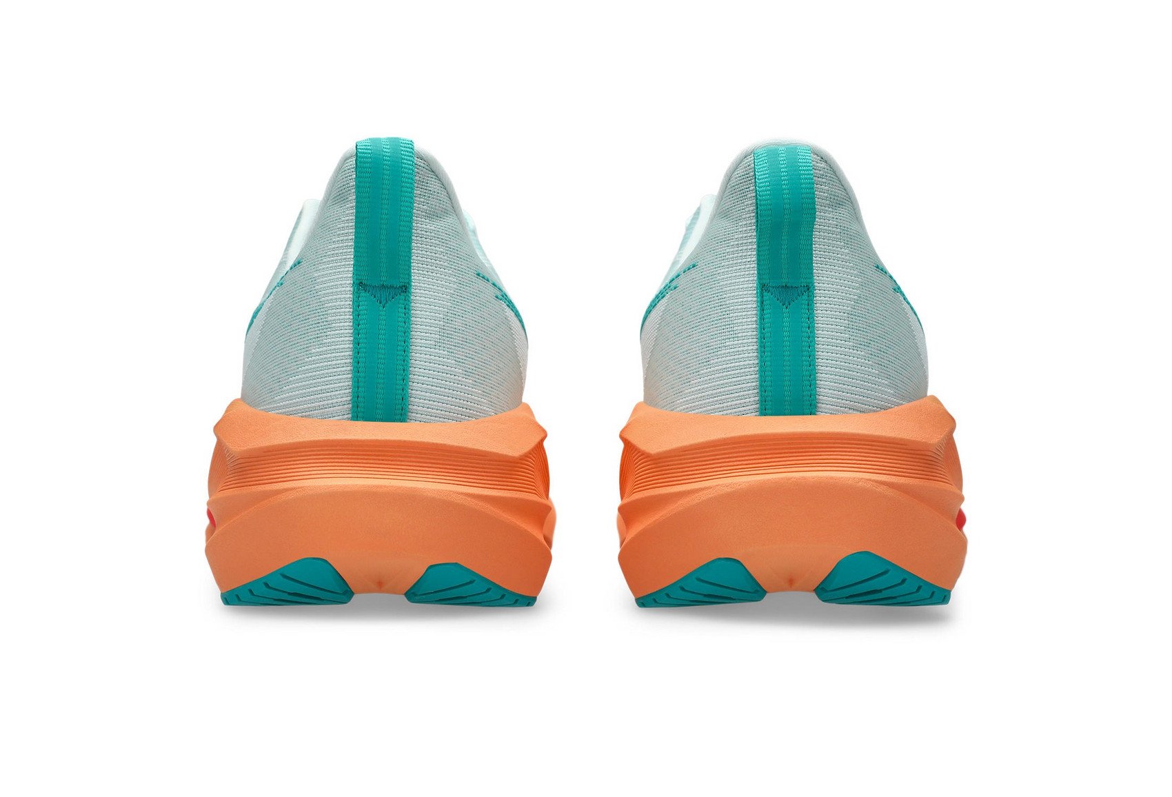 ASICS Novablast 5
