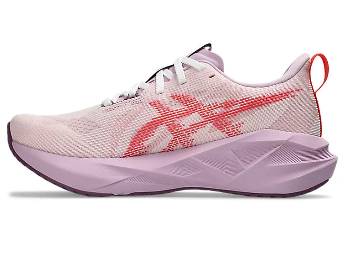 ASICS Novablast 5