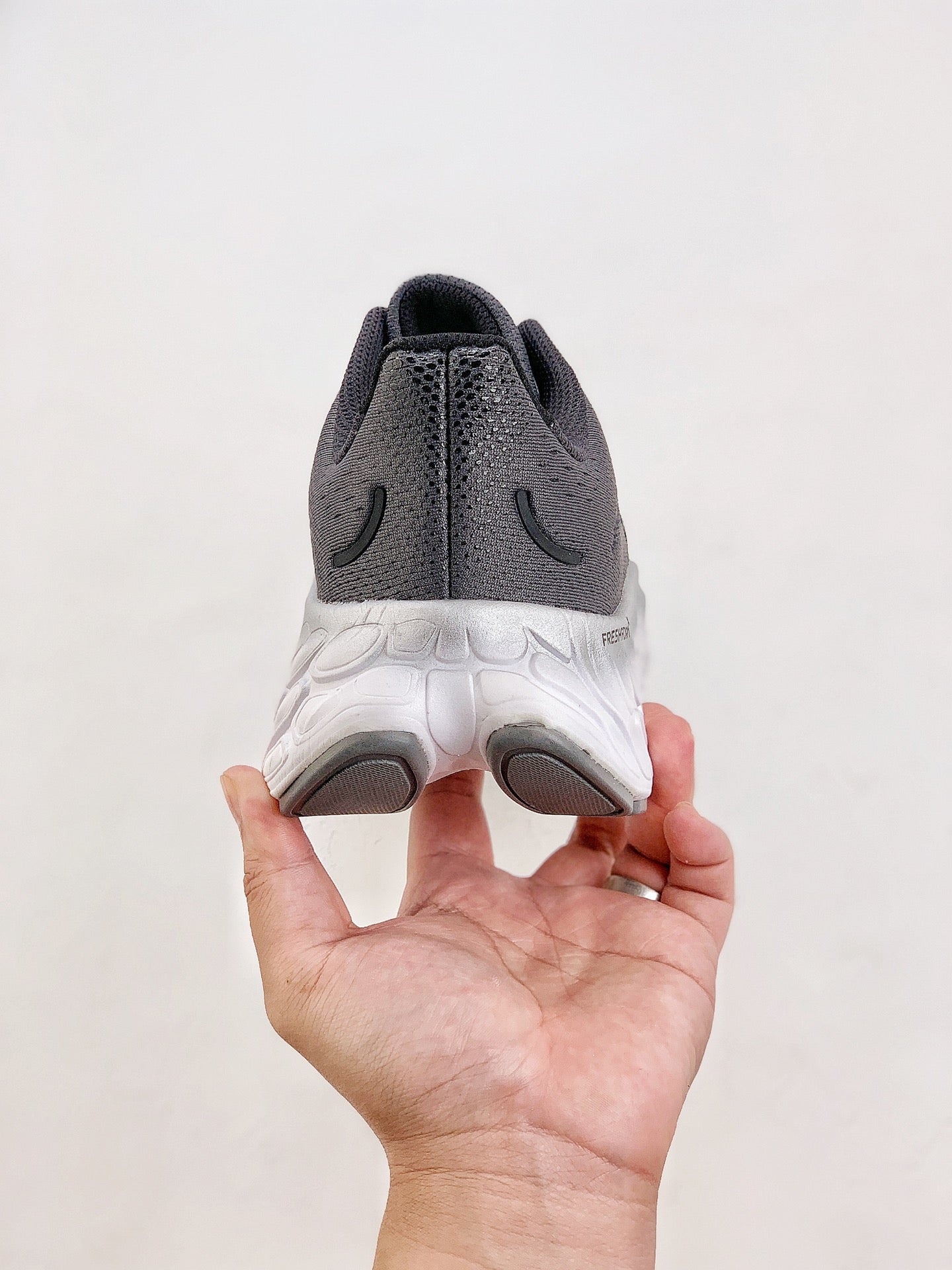 New Balance NB Fresh Foam X More v4 Silver