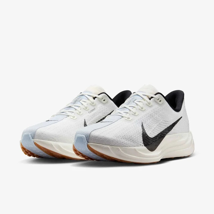 Nike Pegasus Plus