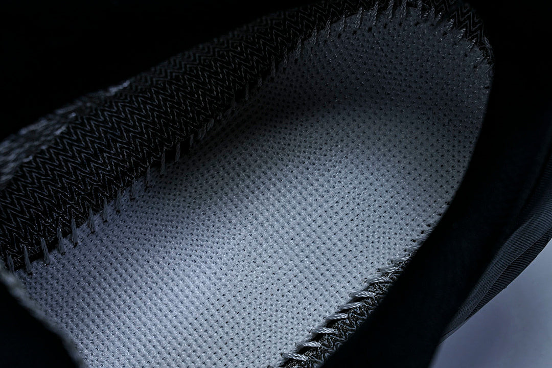 EFASTPACK ULTRA GORE-TEX BLACK/BLACK/BLACK