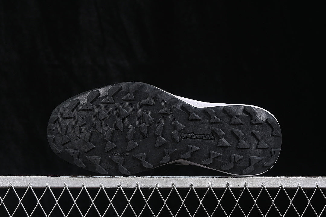 TERREX AGRAVIC 4 RUNNING SHOES BLACK/WHITE