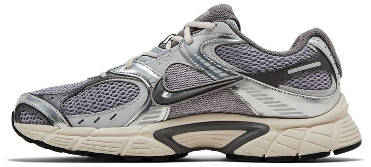Nike V5 RNR Cement Grey