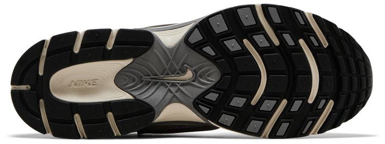 Nike V5 RNR Cement Grey