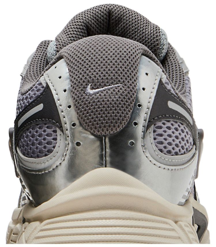 Nike V5 RNR Cement Grey
