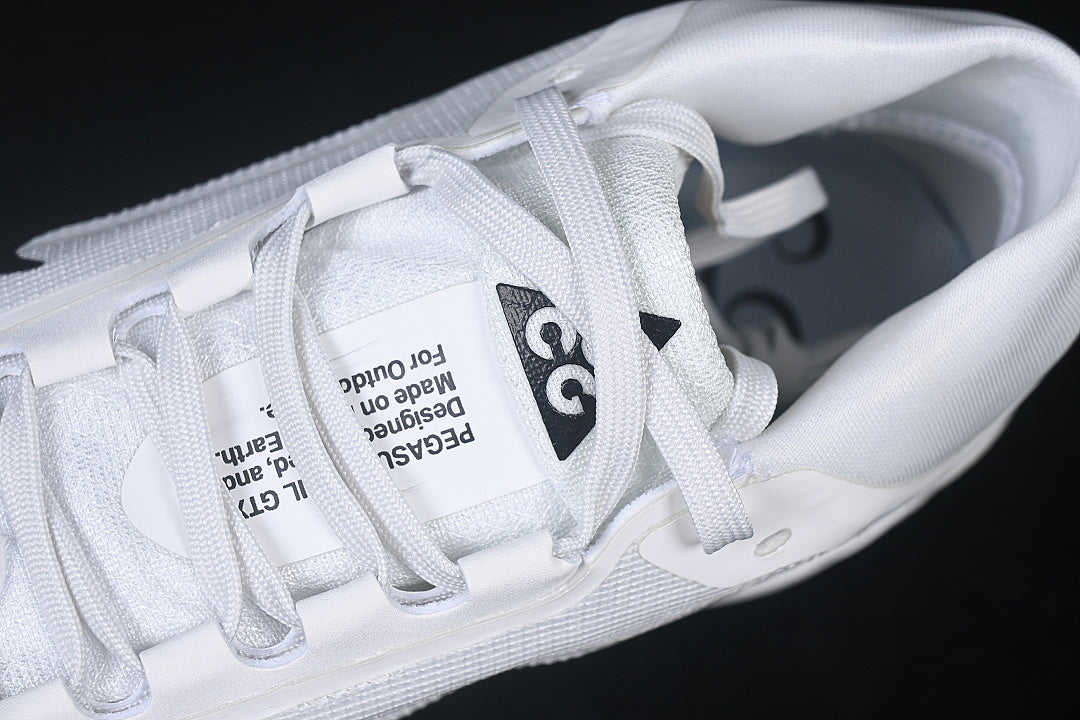 ACG PEGASUS TRAIL RUNNING SHOES WHITE/BLACK